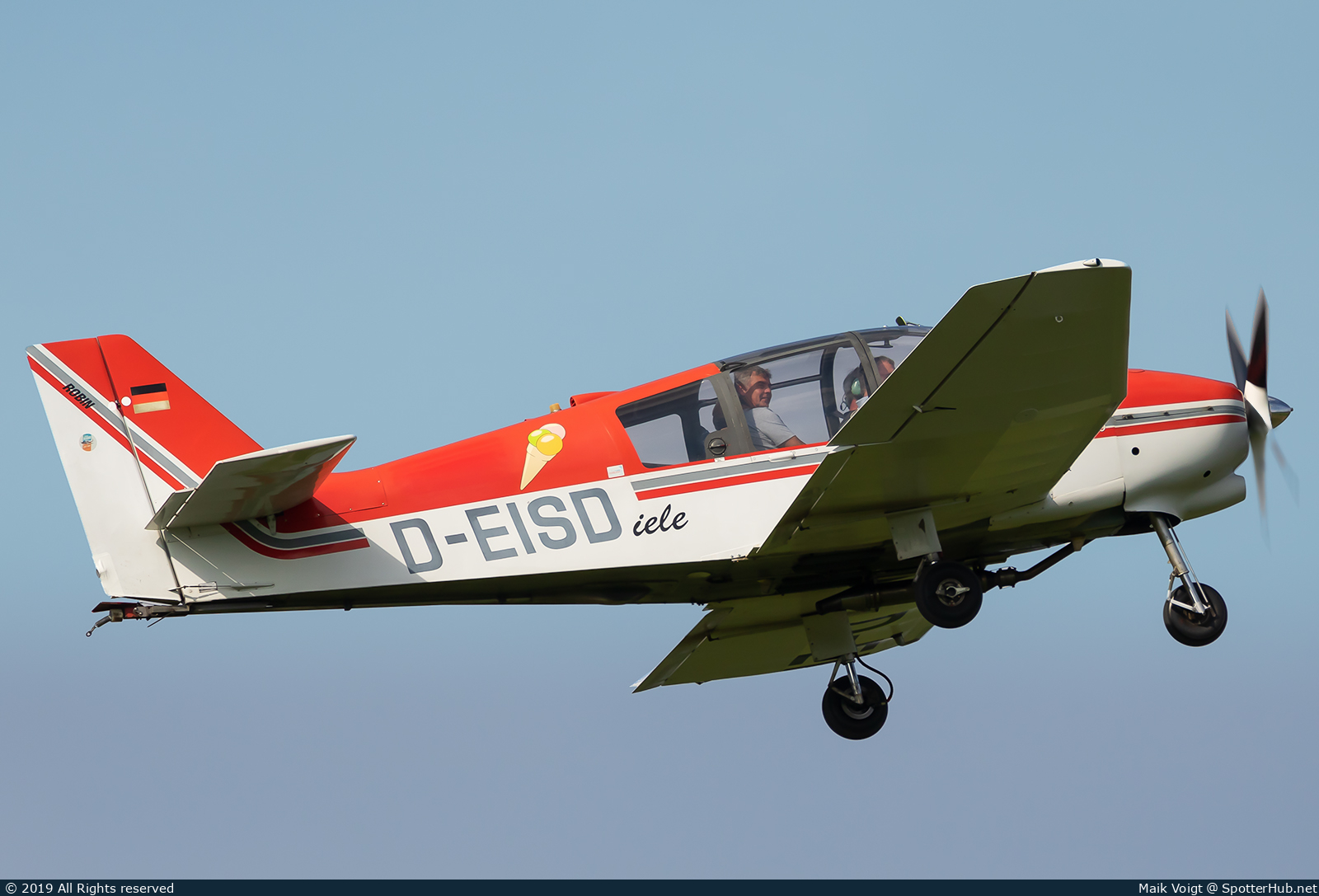 Photo of D-EISD - Robin DR400/180R Remorqueur operated by Segelfluggruppe Isartal