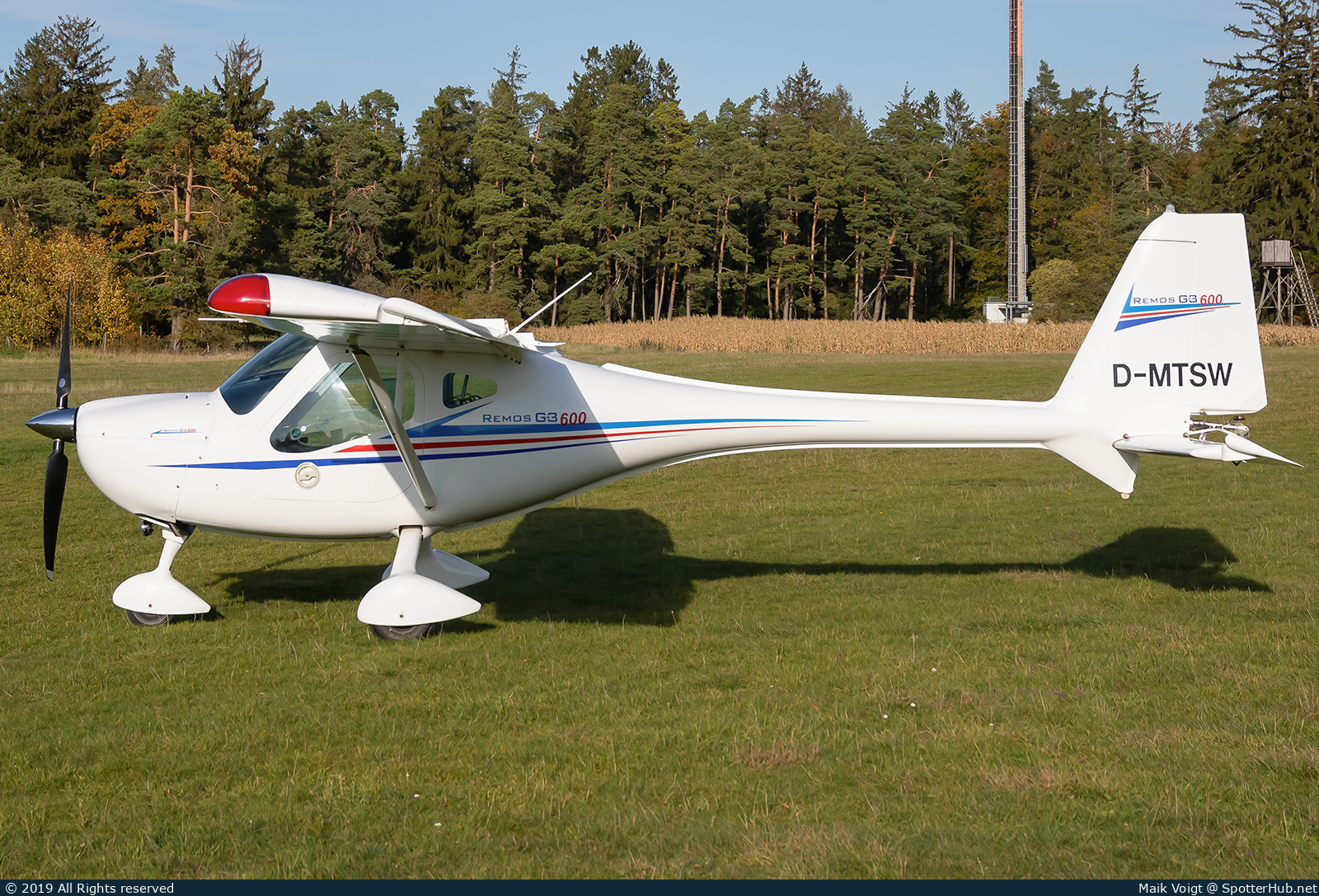 Photo of D-MTSW - Flying Machines FM250 Vampire II operated by Aero-Club Schweinfurt