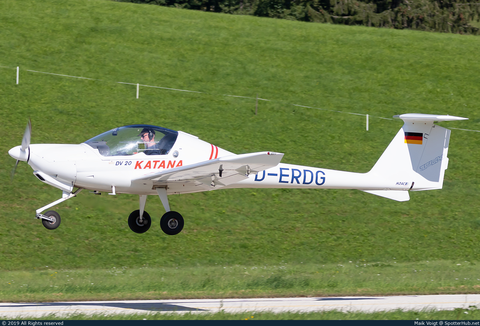 Photo of D-ERDG - Diamond DV20-100 Katana operated by Fliegerclub Erding