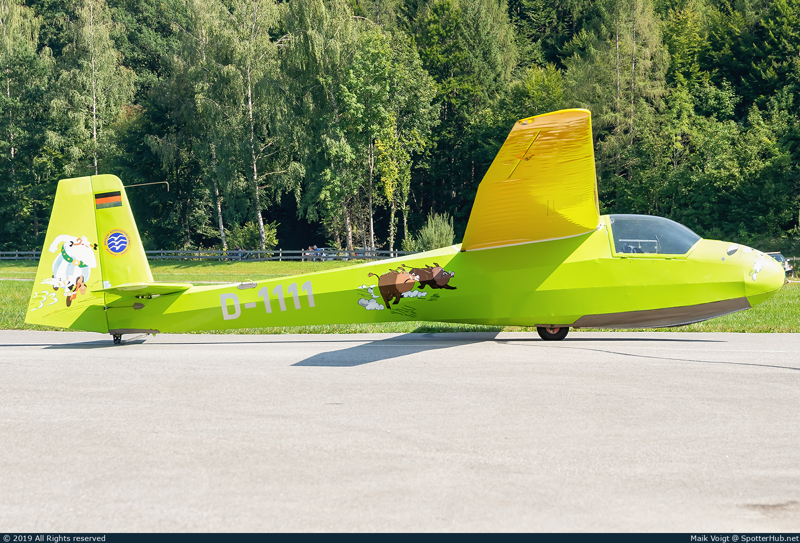 Photo of D-1111 - Schleicher K 8B operated by Deutsche Alpensegelflugschule Unterwössen