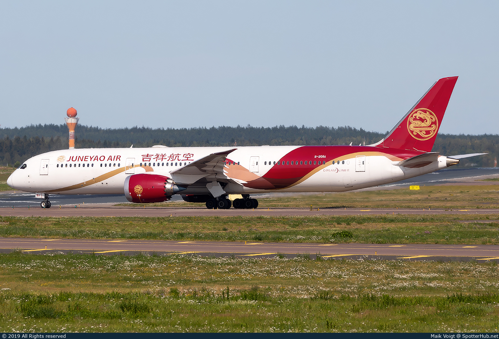 Photo of B-208A - Boeing 787-9 Dreamliner operated by Juneyao Air