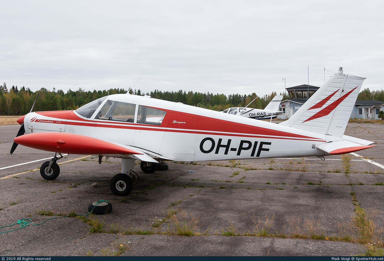 Photo of OH-PIF - Piper PA-28-140 Cherokee operated by Blue Skies Aviation Lentokoulu