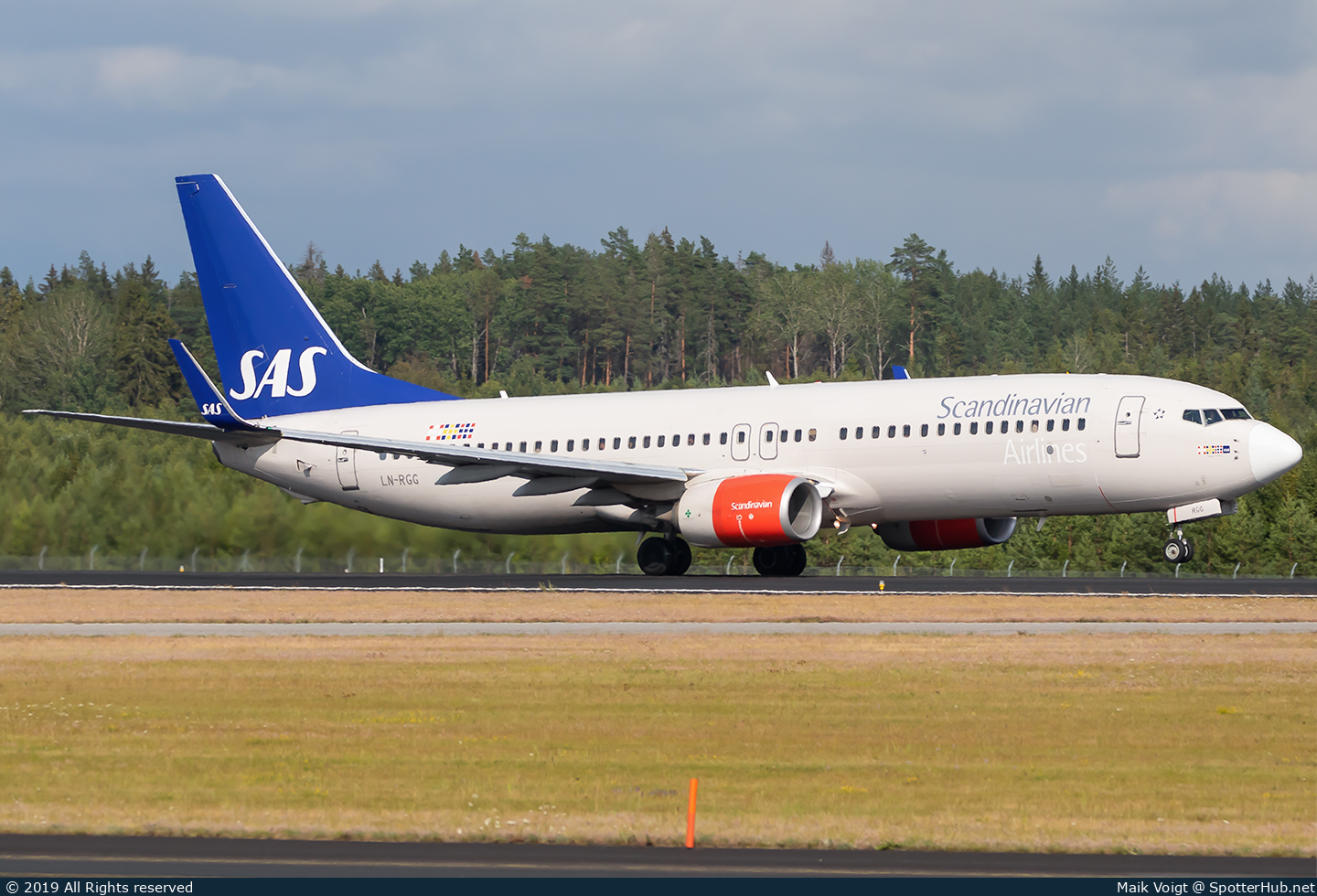 Photo of LN-RGG - Boeing 737-86N operated by SAS Scandinavian Airlines