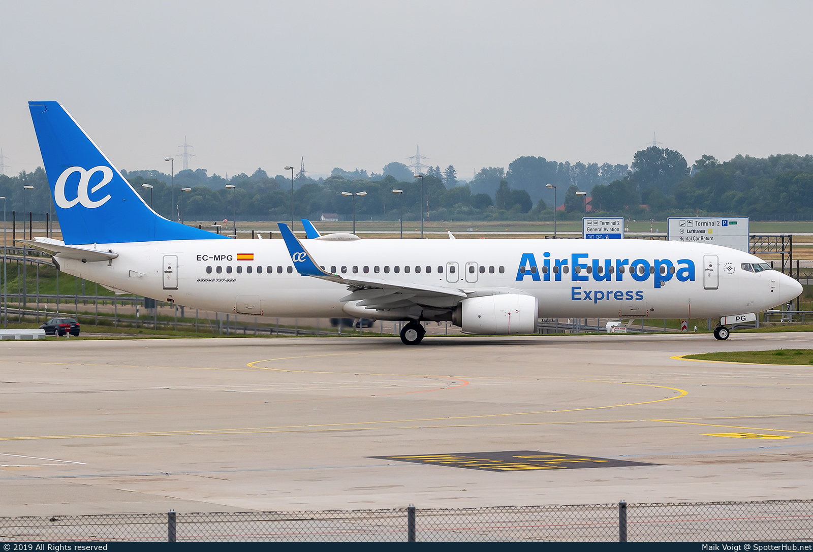 Photo of EC-MPG - Boeing 737-85P operated by Air Europa Express (opb Aeronova)