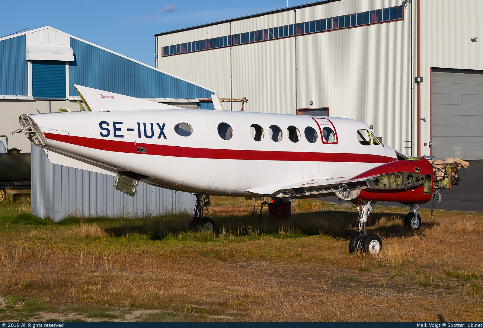 Photo of SE-IUX - Beechcraft 200 Super King Air operated by Babcock Scandinavian AirAmbulance