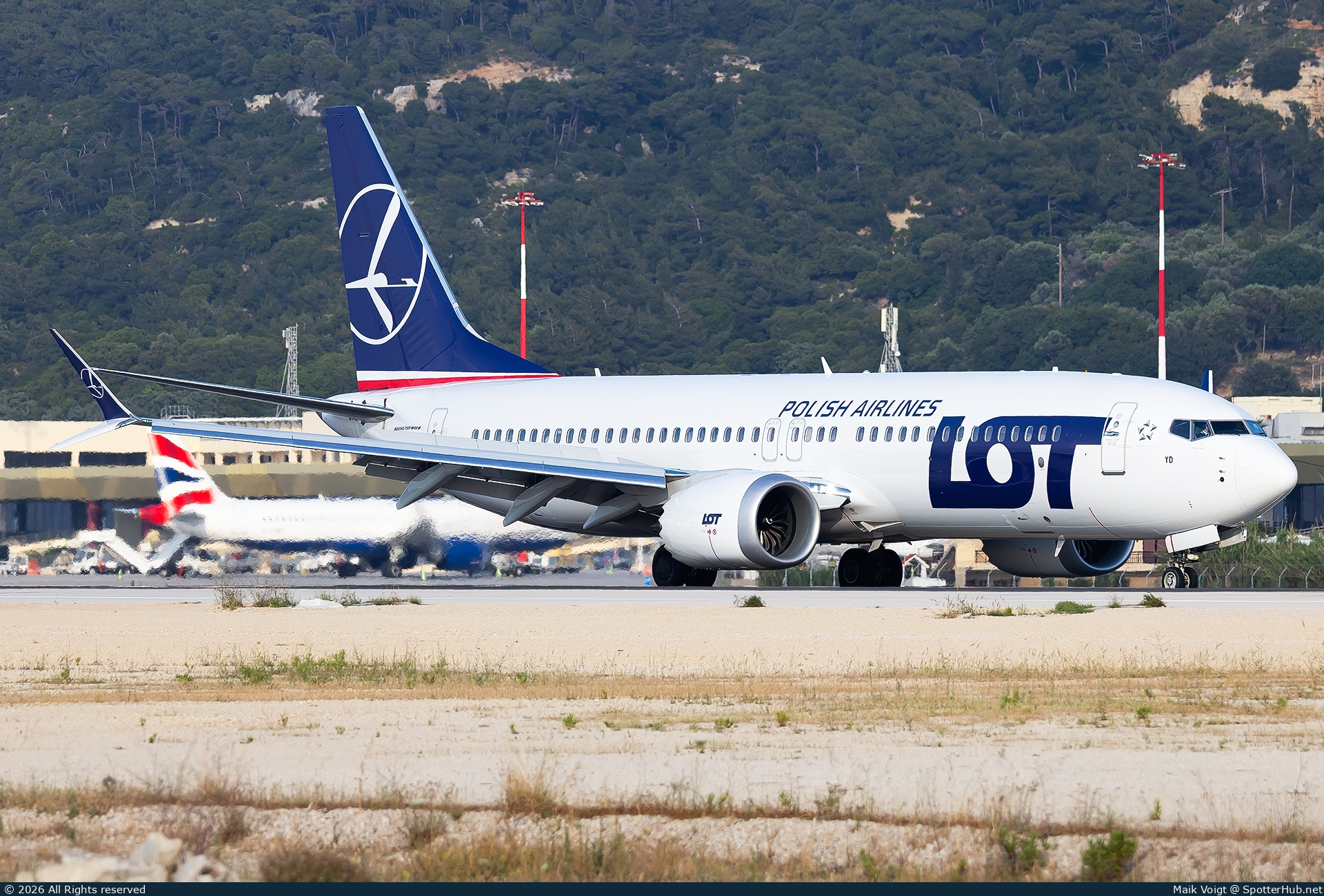 Photo of SP-LVD - Boeing 737 MAX 8 operated by LOT Polish Airlines