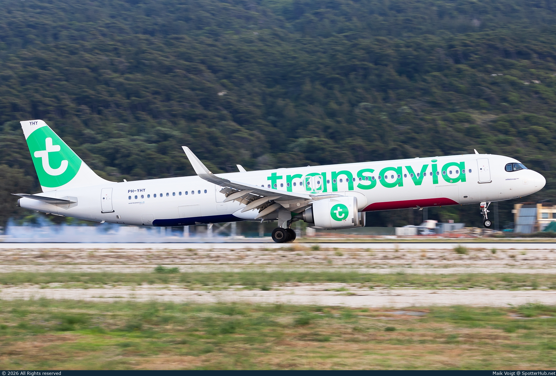 Photo of PH-YHY - Airbus A321-251NX operated by Transavia