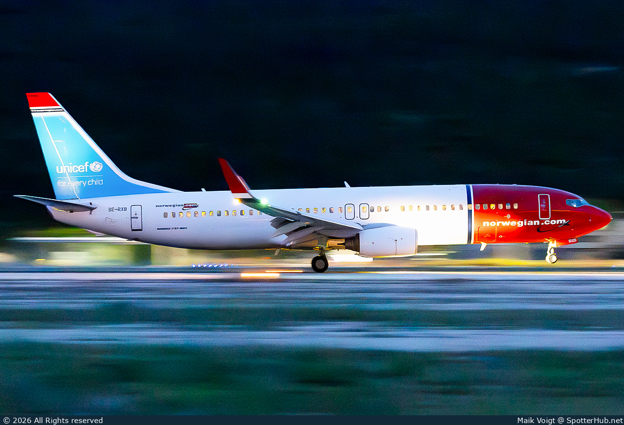 Photo of SE-RXB - Boeing 737-84P operated by Norwegian Air Sweden