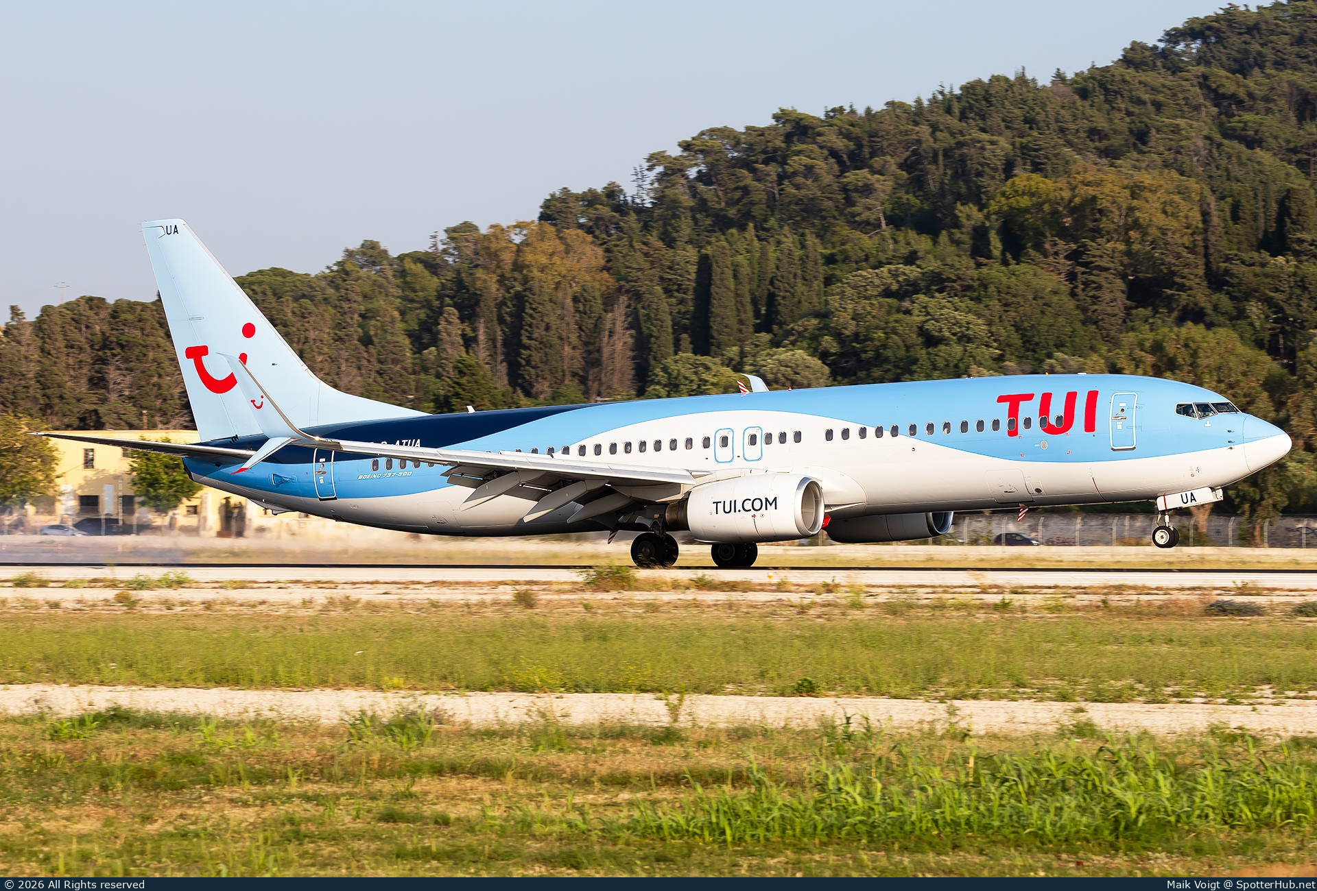 Photo of D-ATUA - Boeing 737-8K5 operated by TUIfly