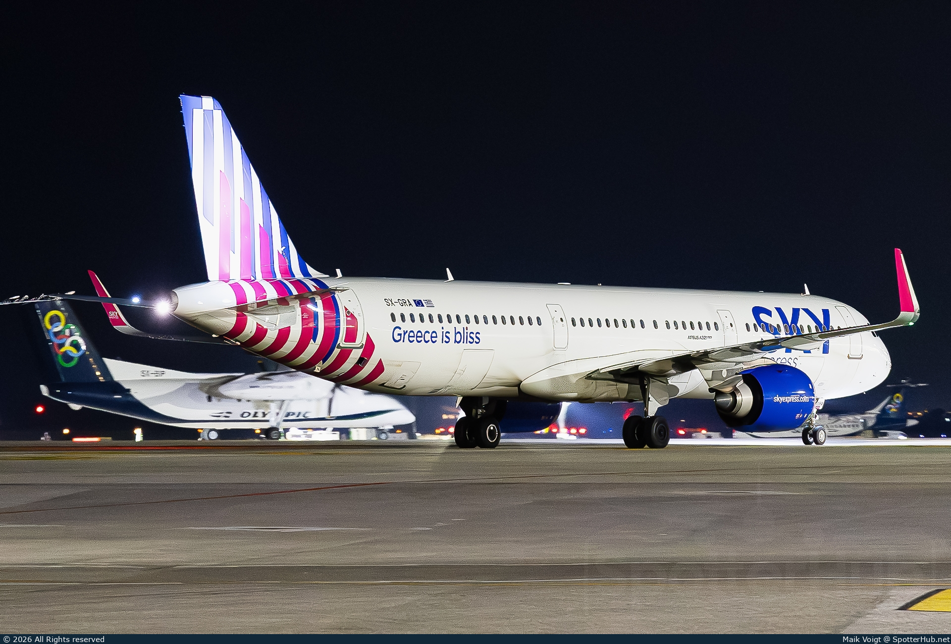Photo of SX-GRA - Airbus A321-251N operated by Sky Express