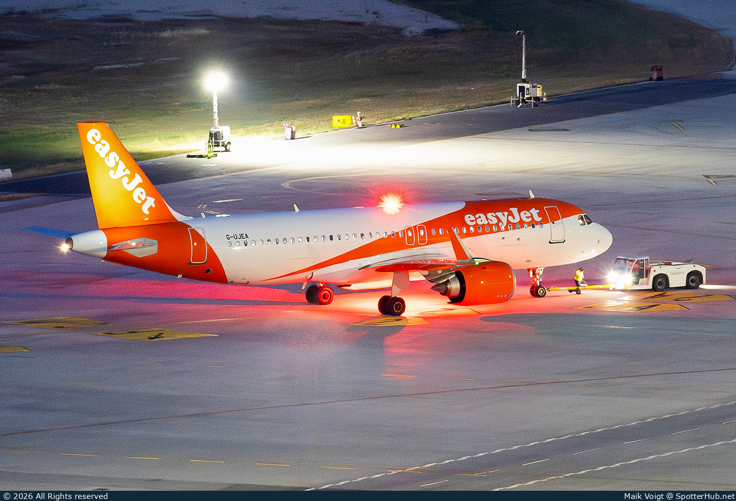 Photo of G-UJEA - Airbus A320-251N operated by easyJet