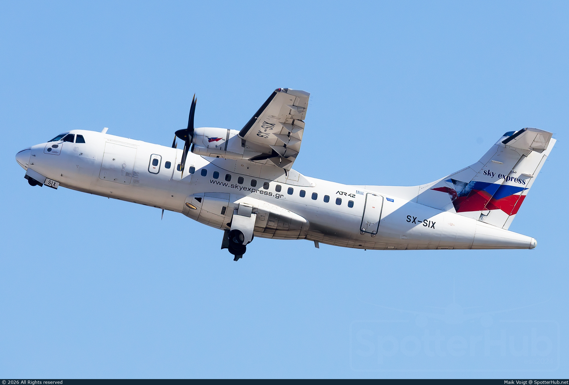 Photo of SX-SIX - ATR 42-500 operated by Sky Express