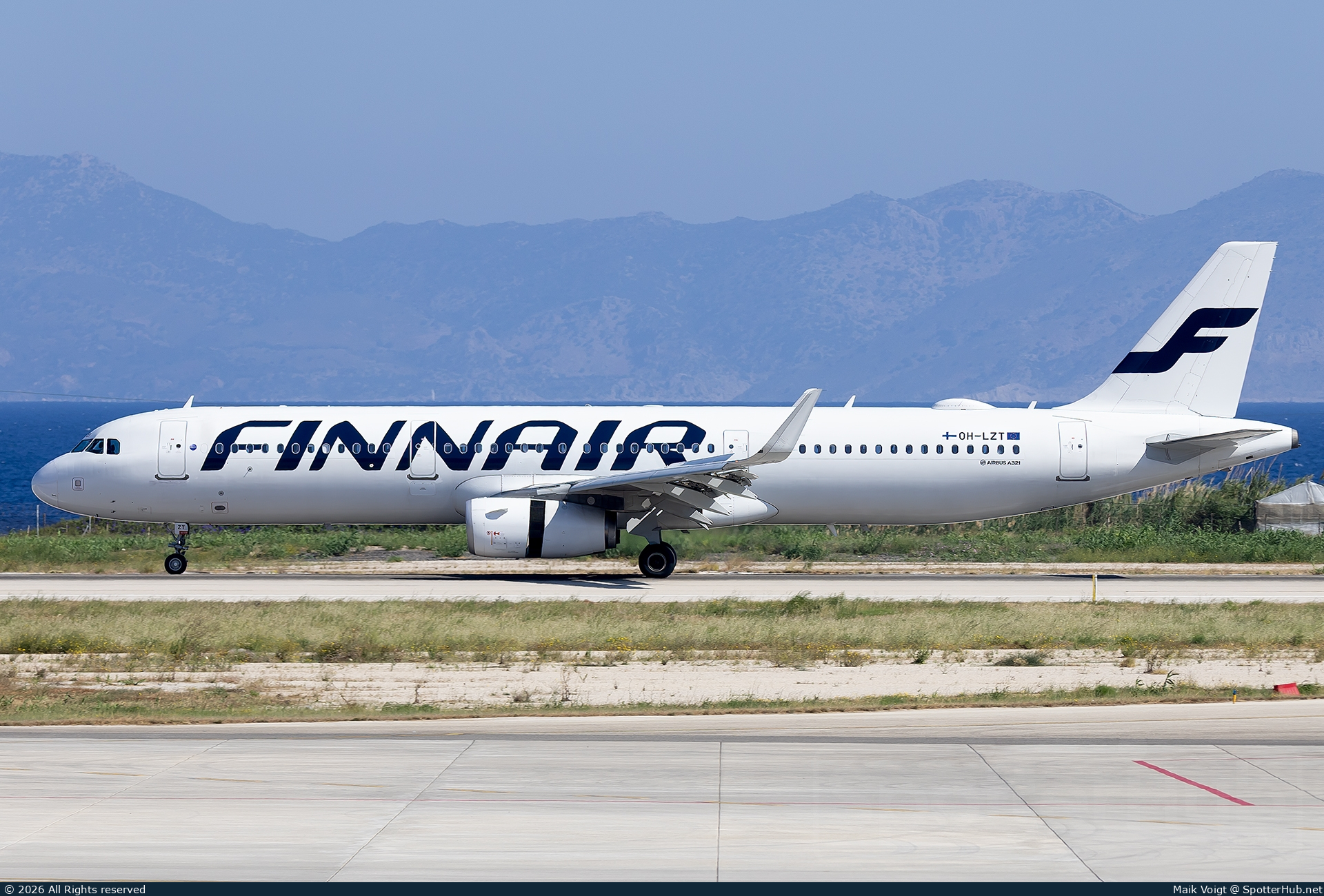 Photo of OH-LZT - Airbus A321-231 operated by Finnair