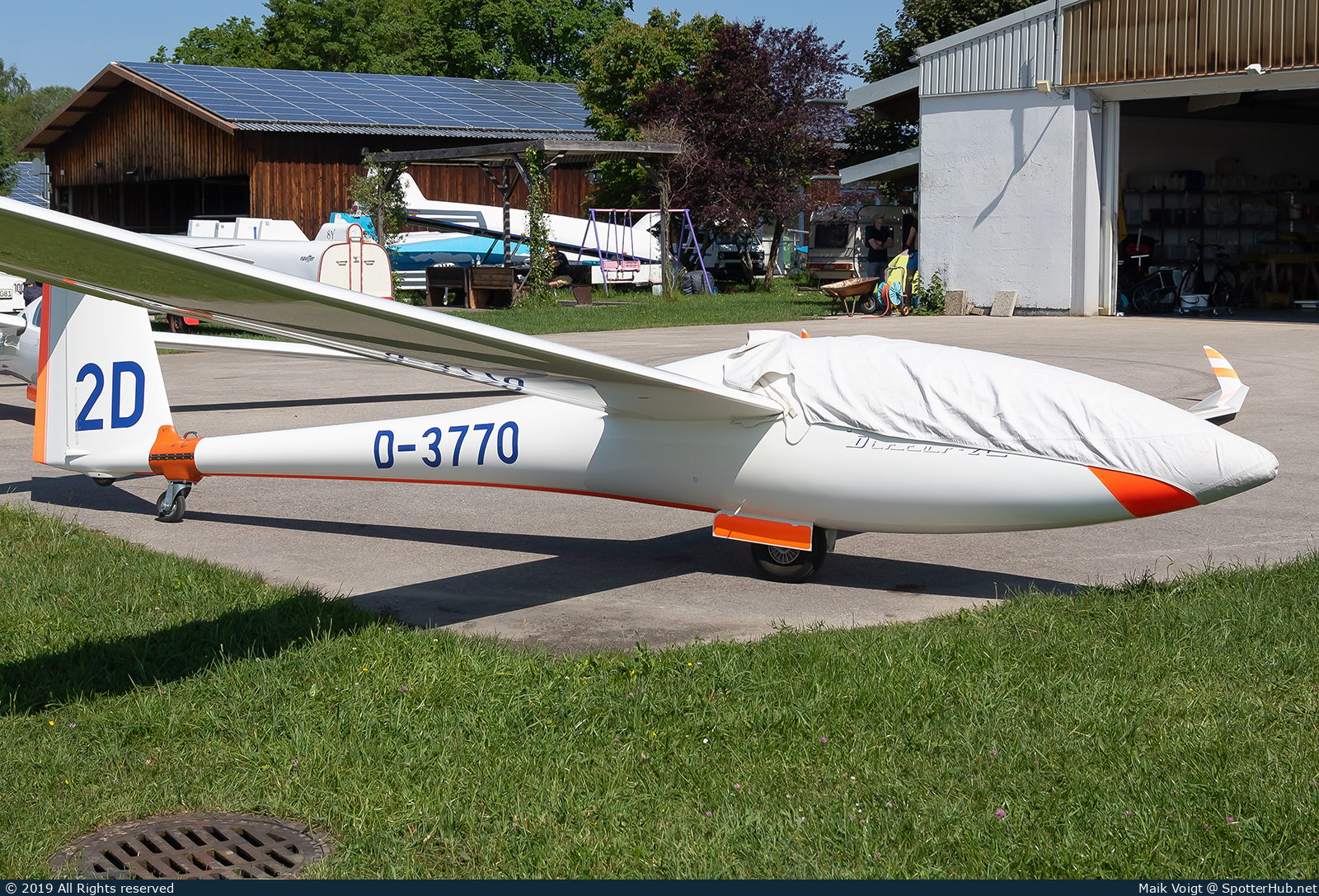 Photo of D-3770 - Schempp-Hirth Discus 2c operated by Segelfluggruppe Isartal