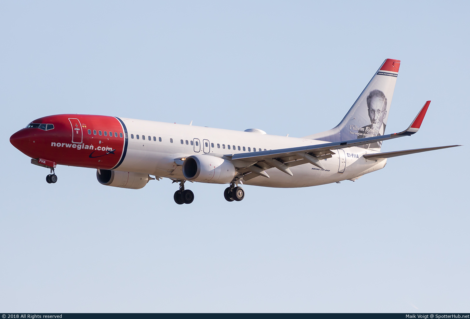 Photo of EI-FHA - Boeing 737-8JP operated by Norwegian Air International