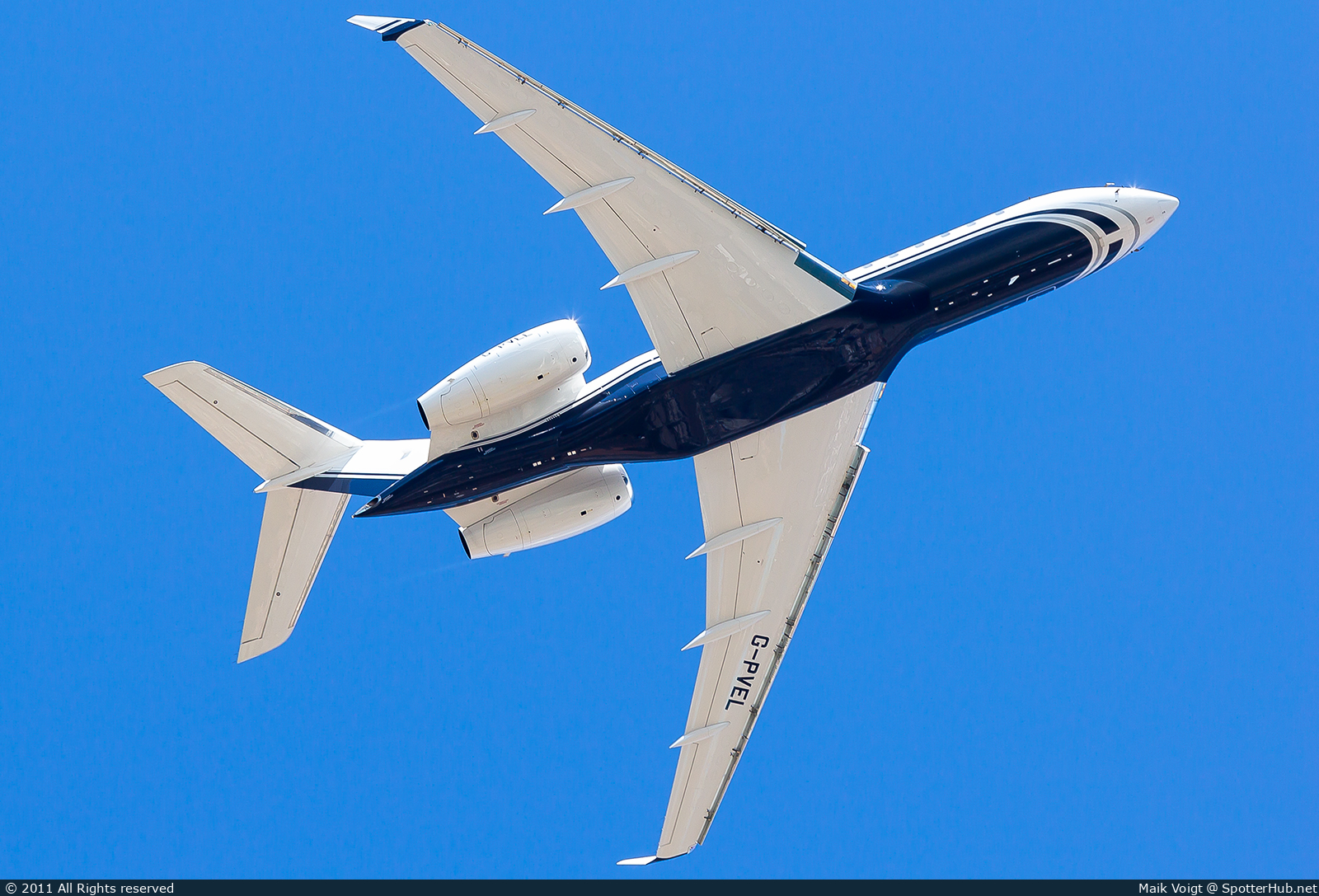Photo of G-PVEL - Bombardier Global 5000 operated by Ocean Sky