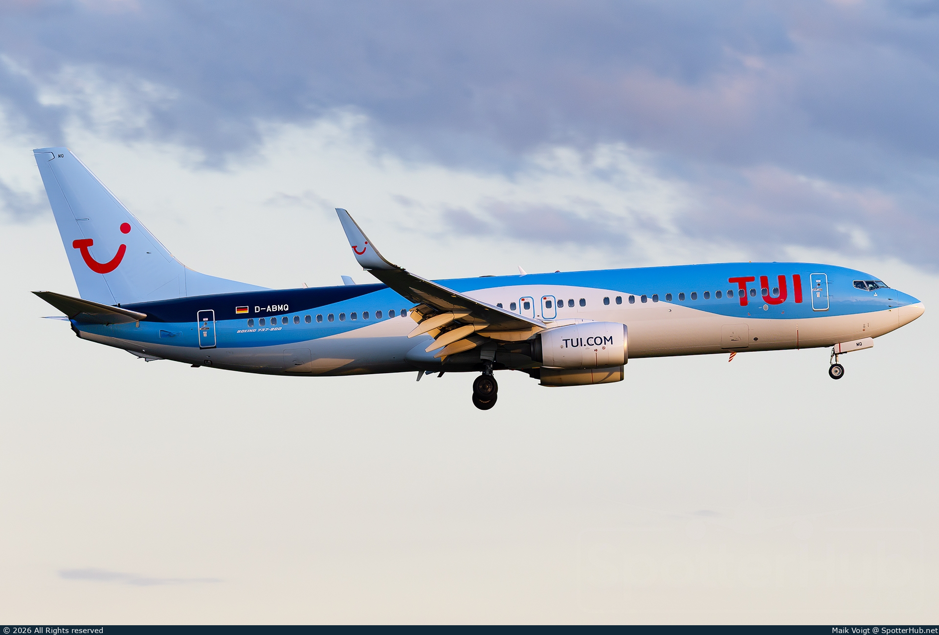 Photo of D-ABMQ - Boeing 737-86J operated by TUIfly