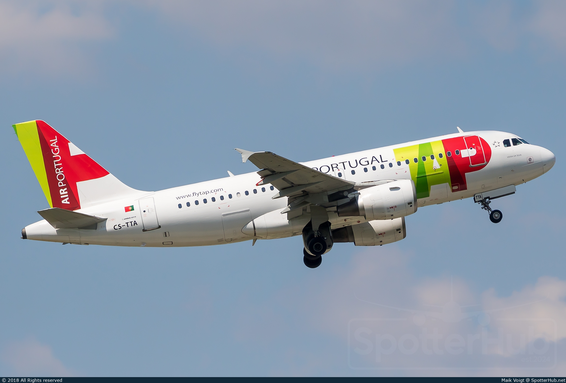 Photo of CS-TTA - Airbus A319-111 operated by TAP Air Portugal