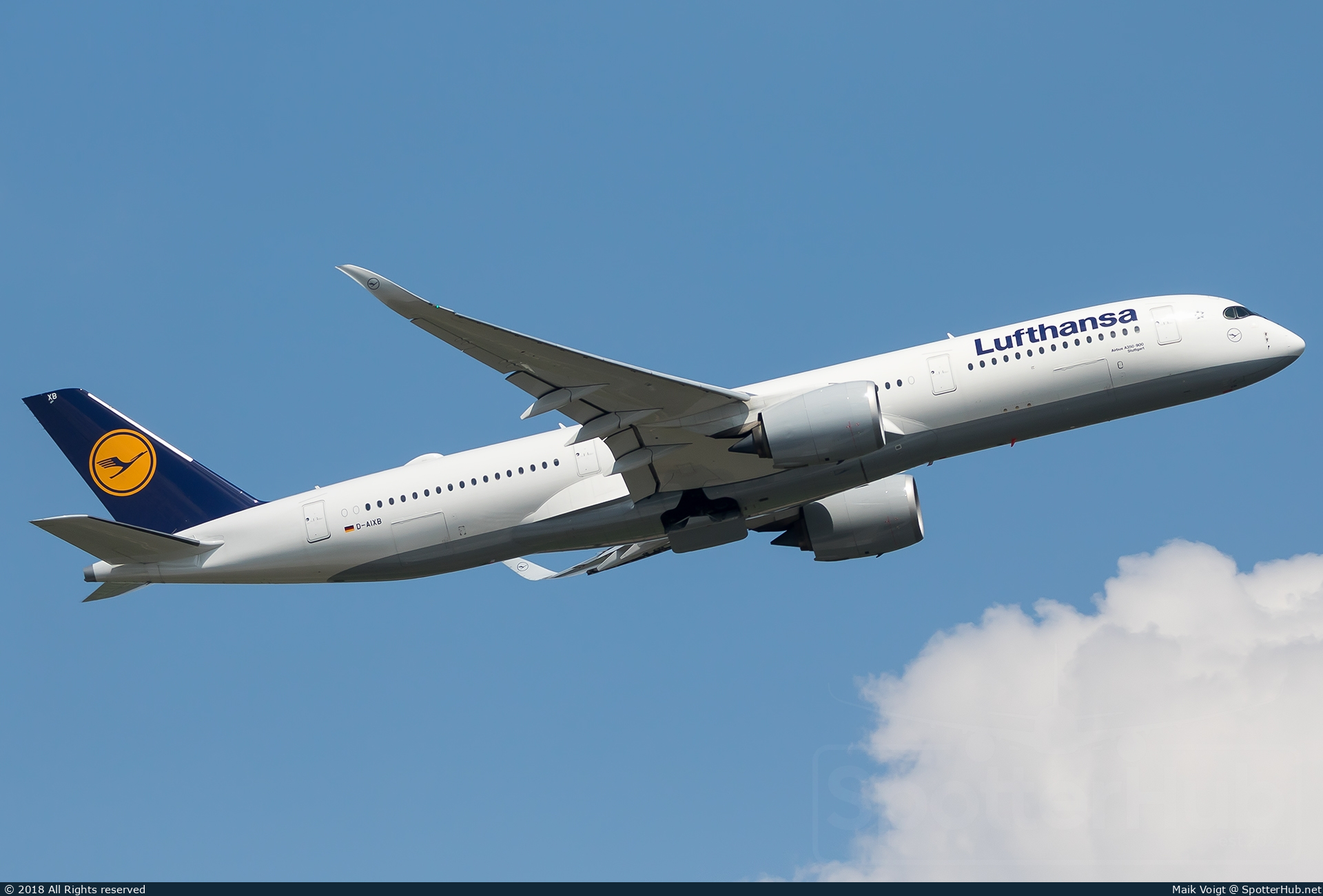 Photo of D-AIXB - Airbus A350-941 operated by Lufthansa