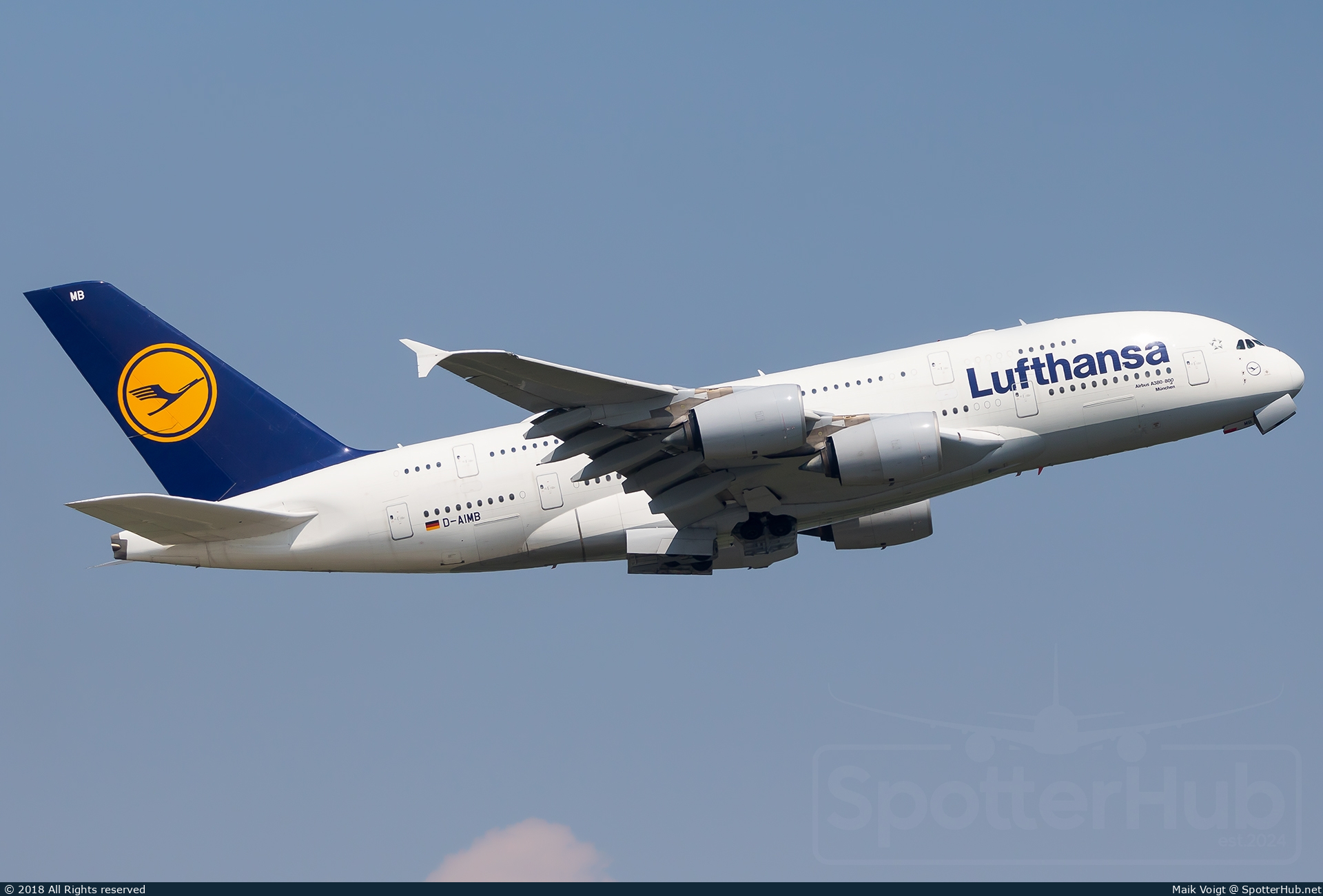 Photo of D-AIMB - Airbus A380-841 operated by Lufthansa