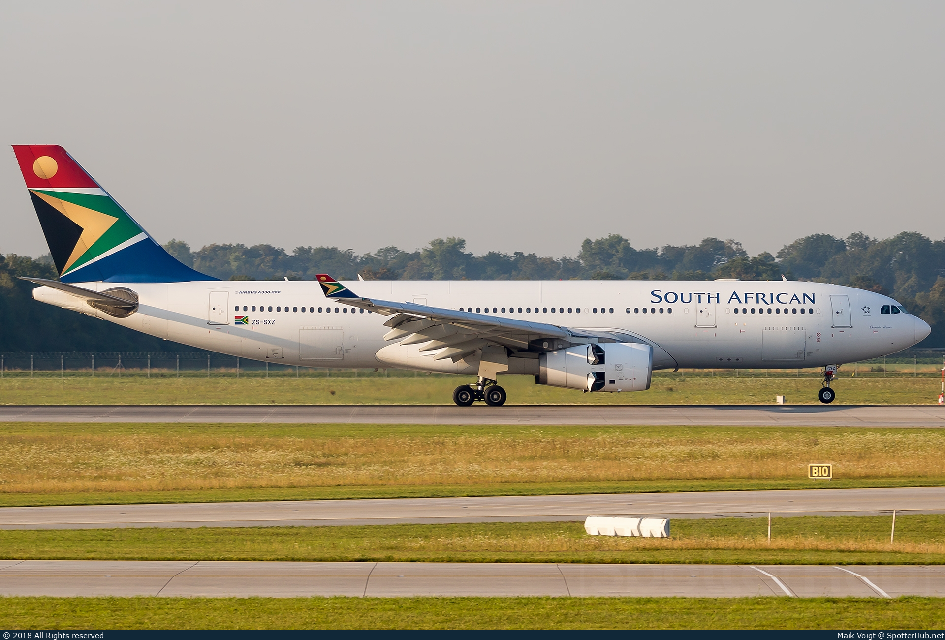 Photo of ZS-SXZ - Airbus A330-243 operated by South African Airways
