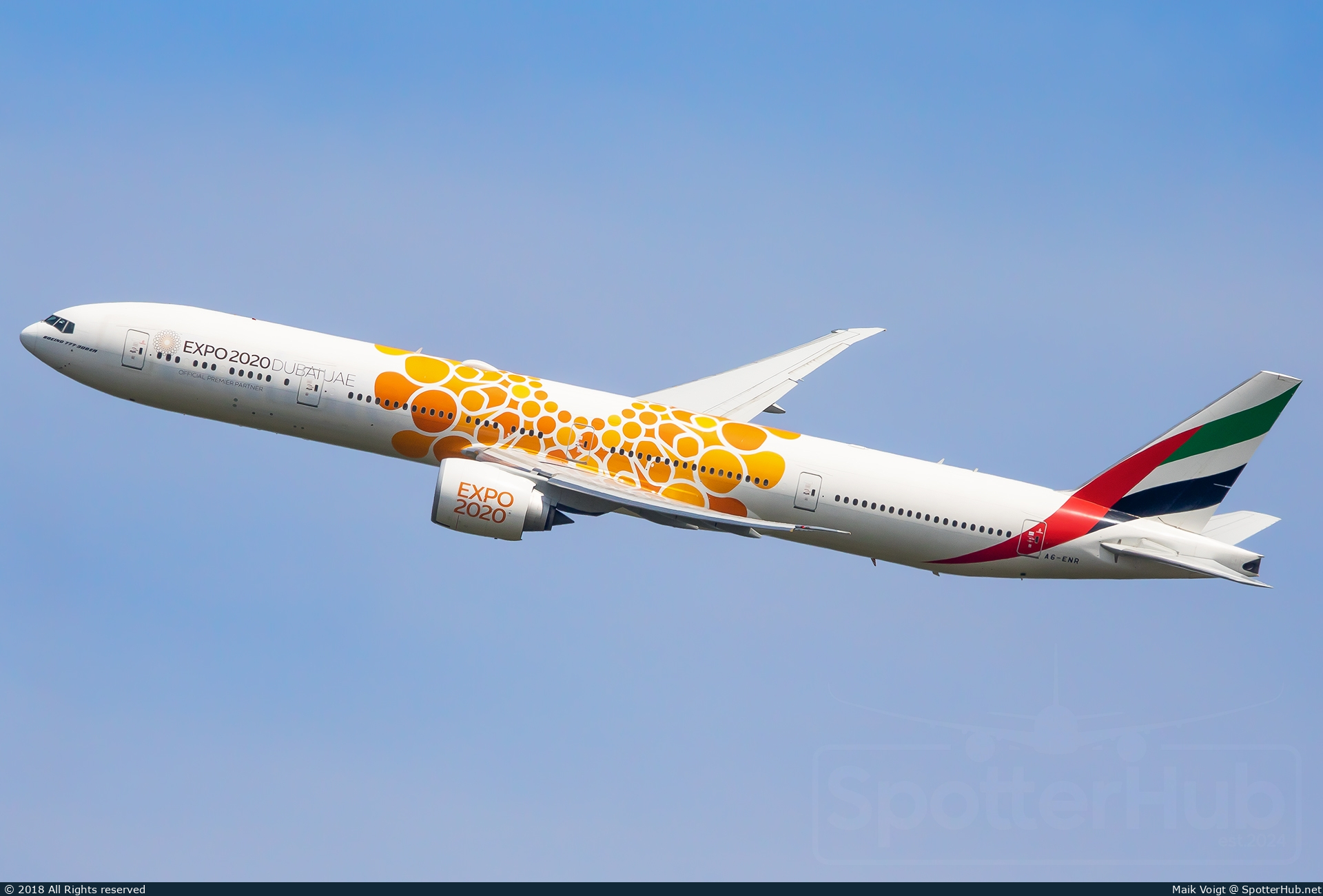 Photo of A6-ENR - Boeing 777-31H(ER) operated by Emirates