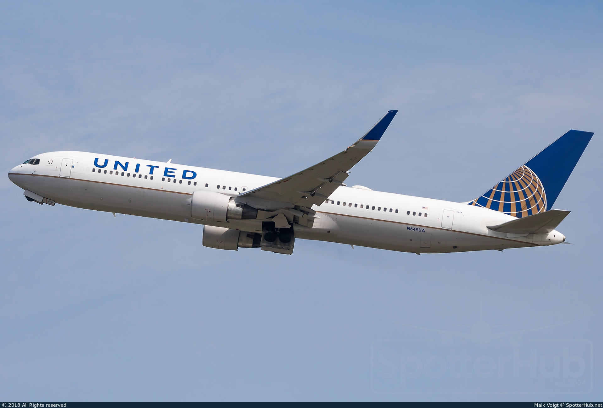 Photo of N649UA - Boeing 767-322(ER) operated by United Airlines
