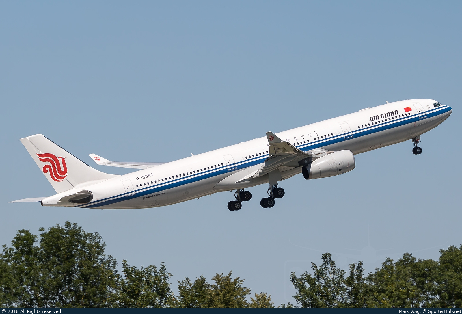 Photo of B-5947 - Airbus A330-343 operated by Air China