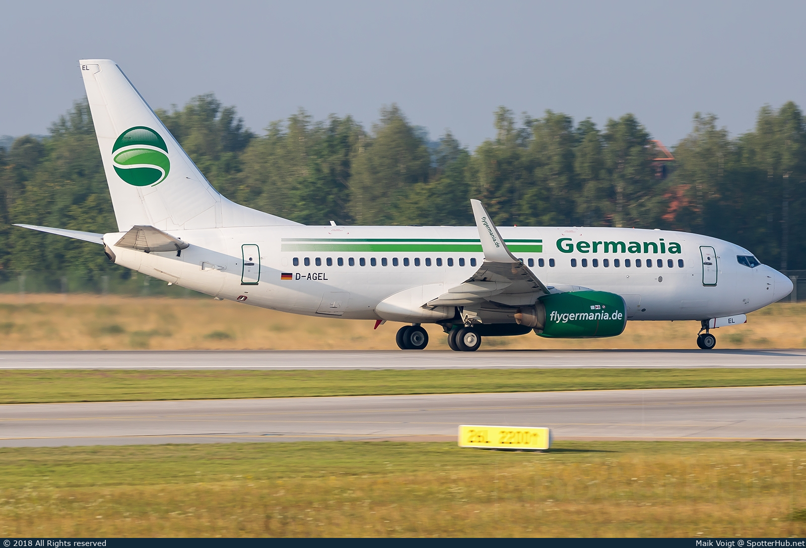 Photo of D-AGEL - Boeing 737-75B operated by Germania