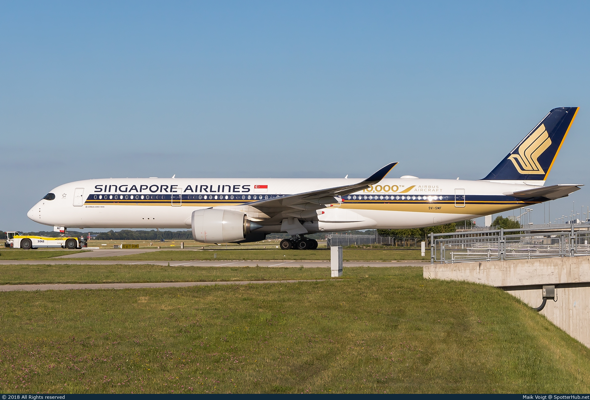Photo of 9V-SMF - Airbus A350-941 operated by Singapore Airlines