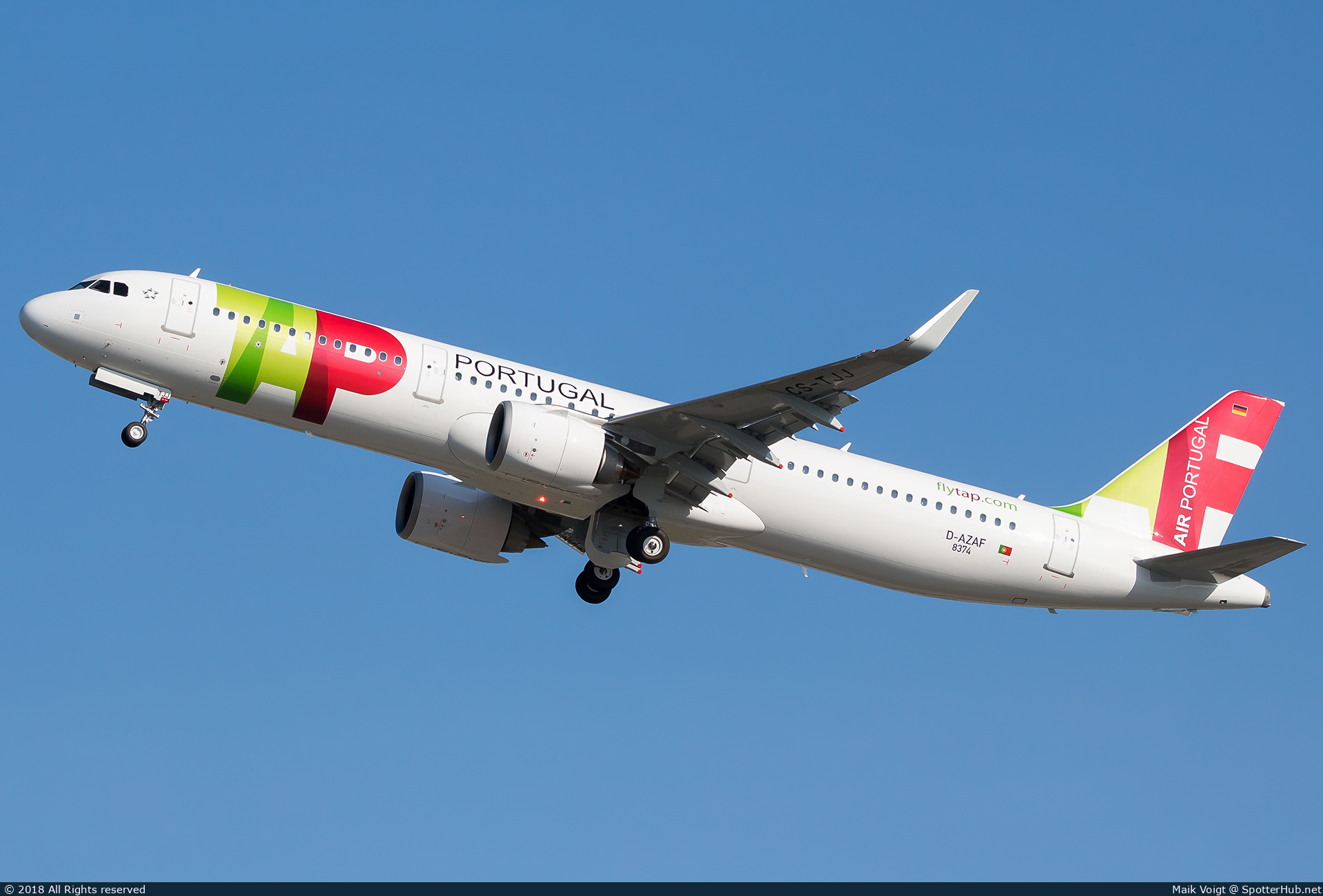 Photo of D-AZAF - Airbus A321-251N operated by TAP Air Portugal