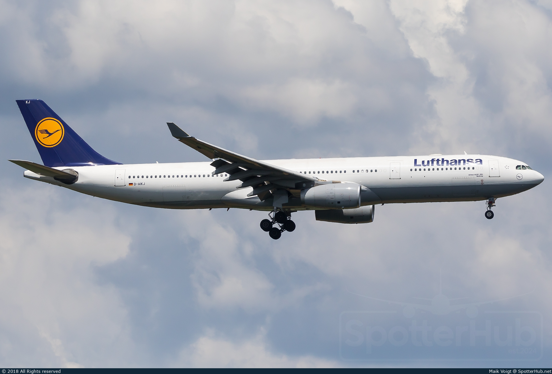 Photo of D-AIKJ - Airbus A330-343 operated by Lufthansa
