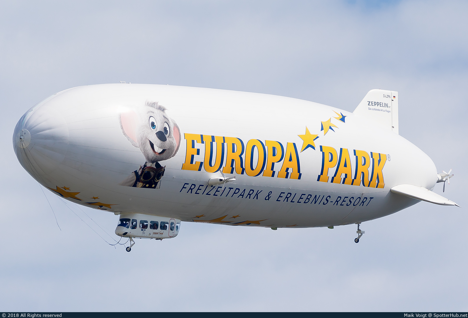 Photo of D-LZFN - Zeppelin NT operated by Deutsche Zeppelin-Reederei