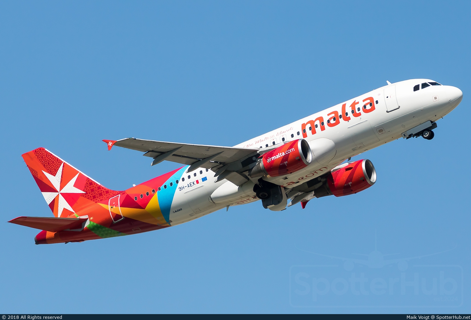 Photo of 9H-AEK - Airbus A320-214 operated by Air Malta