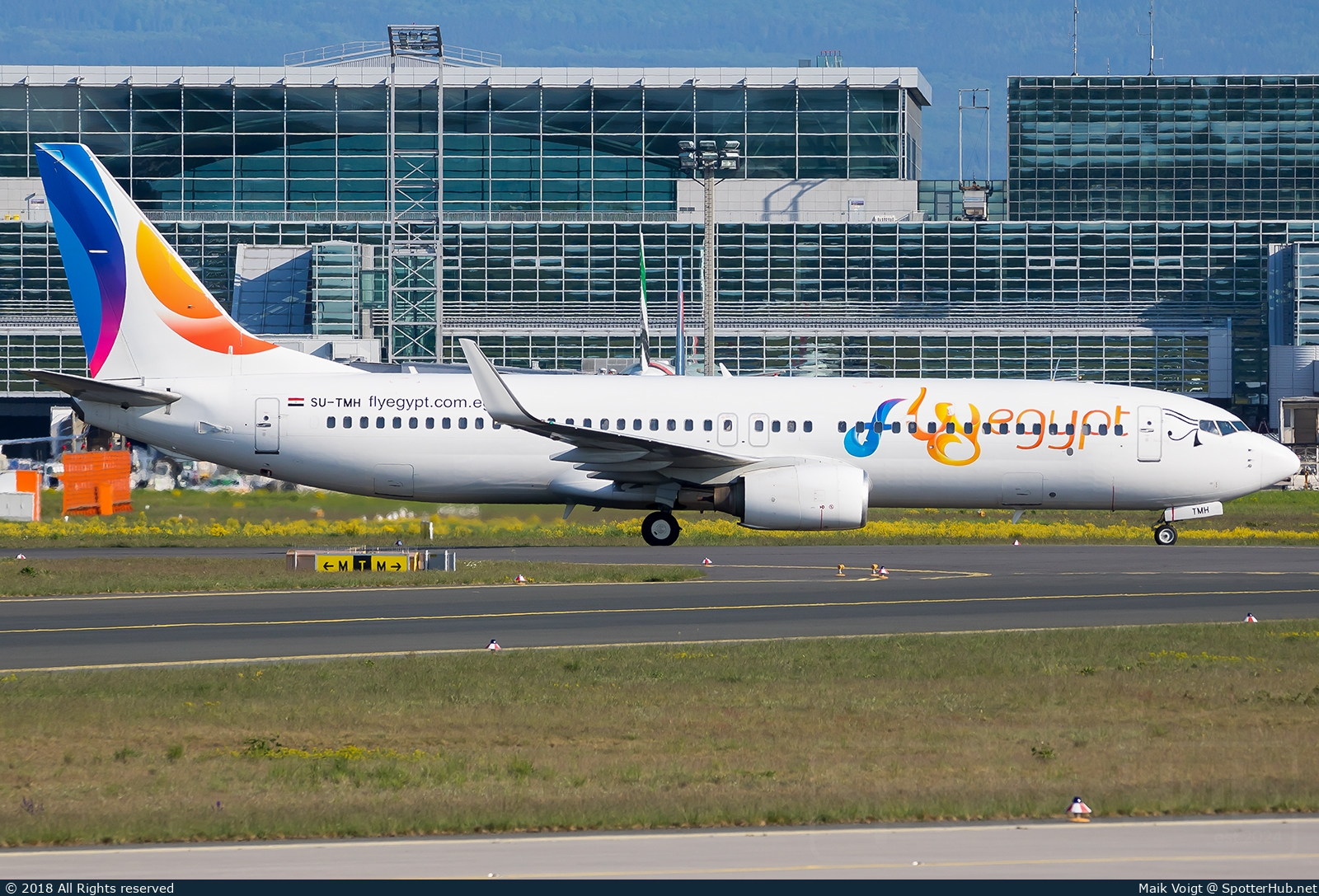 Photo of SU-TMH - Boeing 737-8GJ operated by FlyEgypt