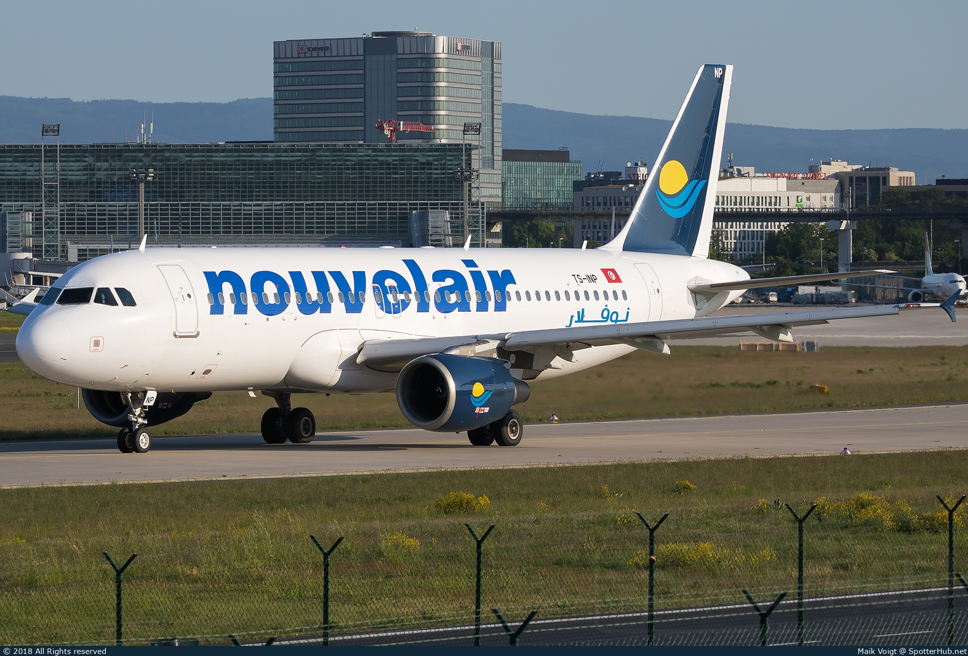 Photo of TS-INP - Airbus A320-214 operated by Nouvelair