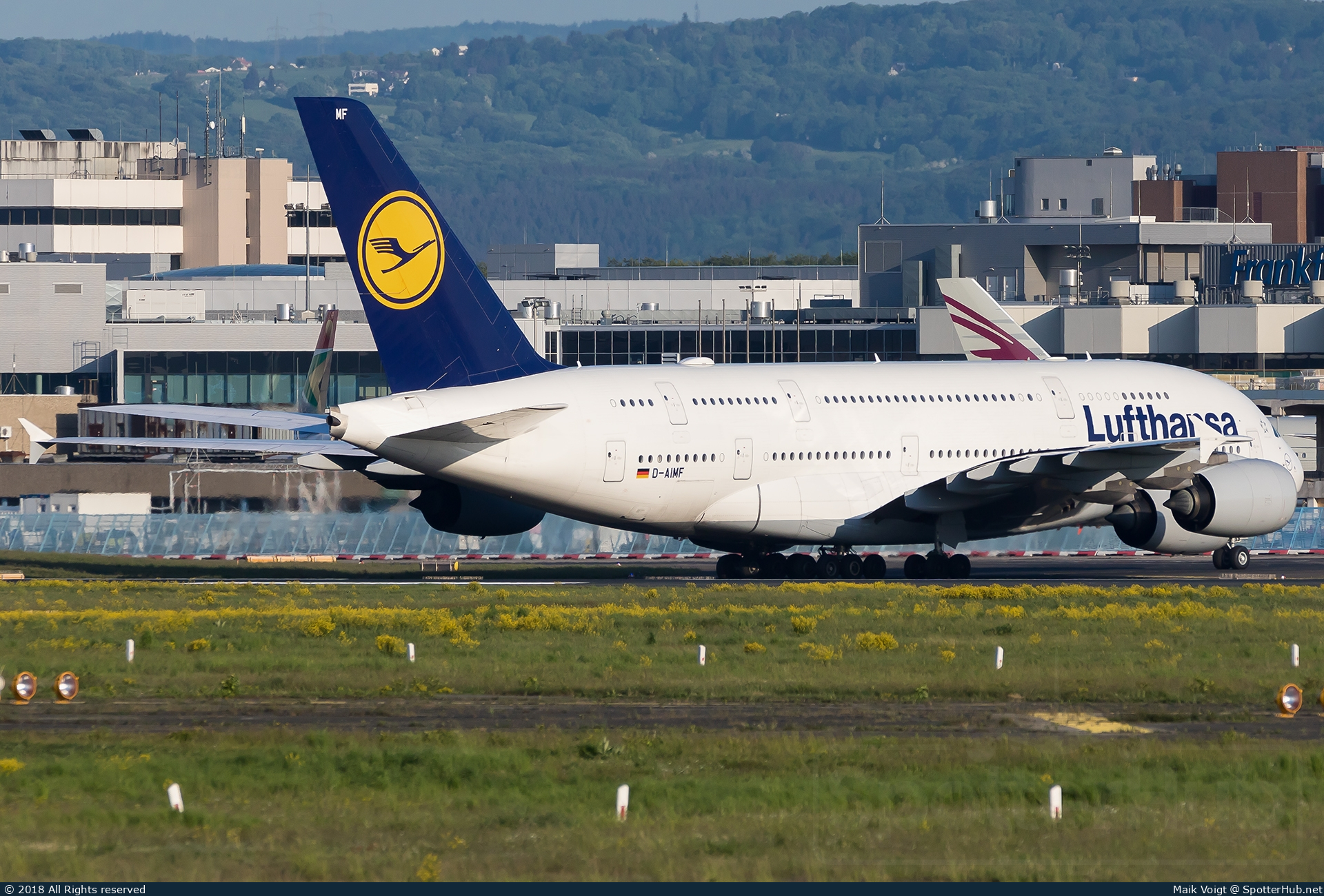 Photo of D-AIMF - Airbus A380-841 operated by Lufthansa