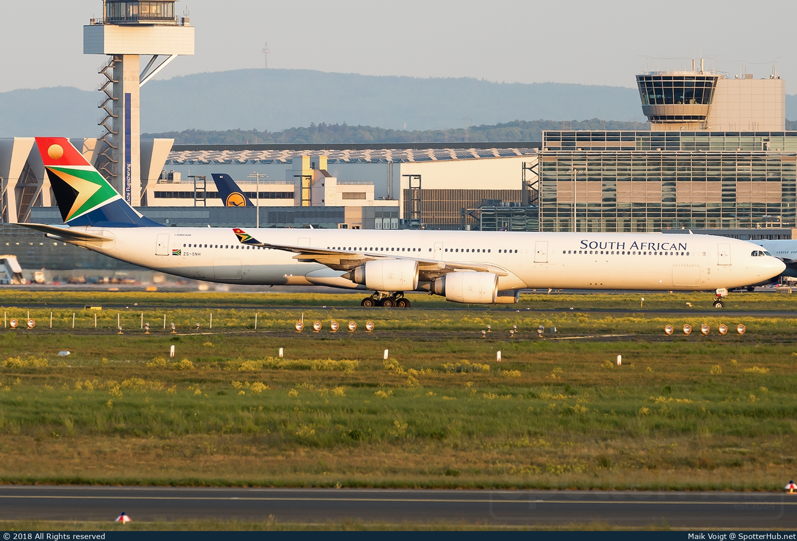 Photo of ZS-SNH - Airbus A340-642 operated by South African Airways