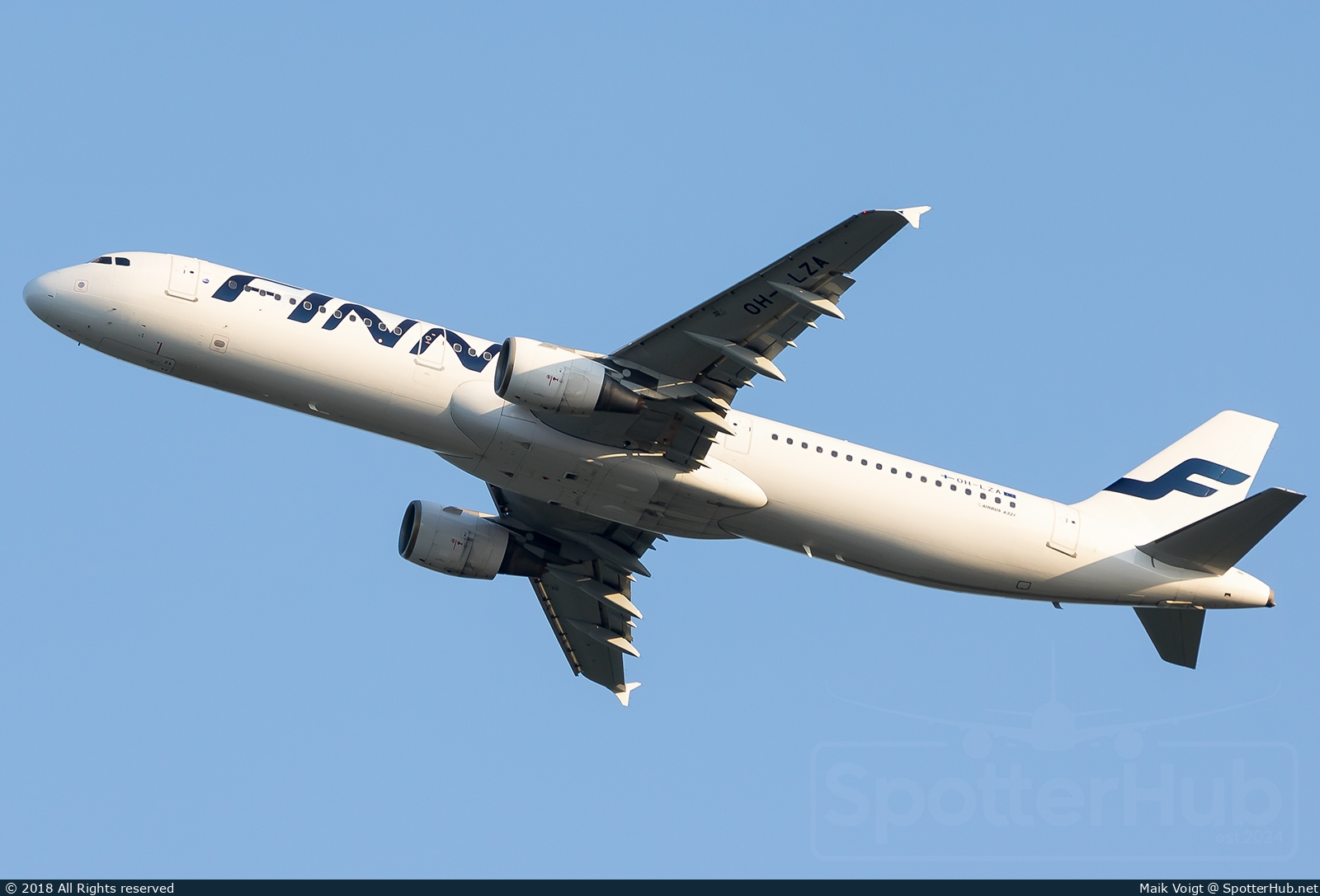 Photo of OH-LZA - Airbus A321-211 operated by Finnair