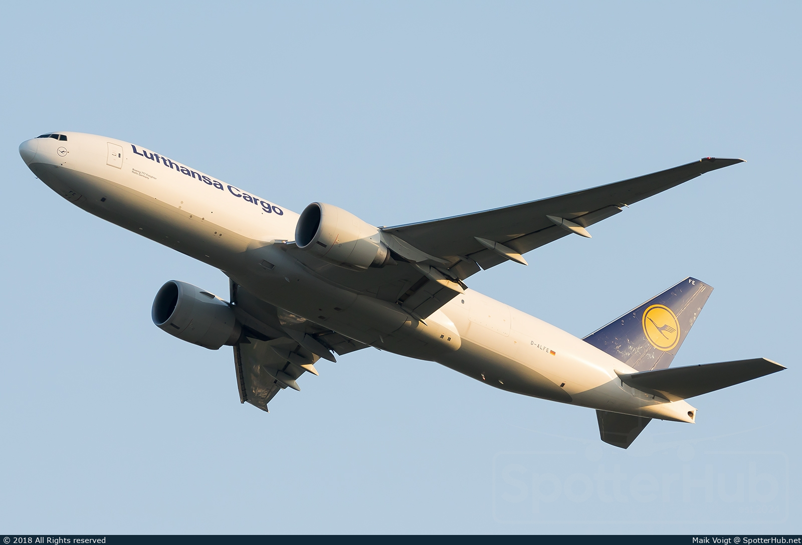 Photo of D-ALFE - Boeing 777-FBT operated by Lufthansa Cargo