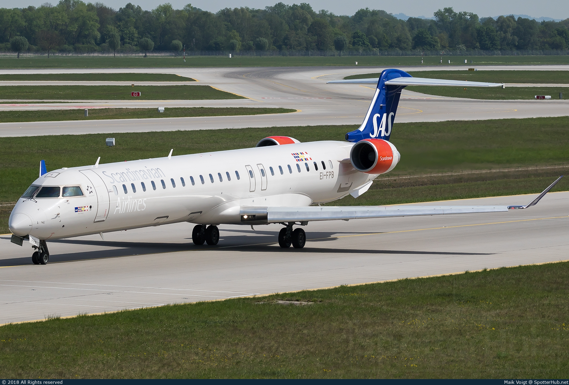 Photo of EI-FPB - Bombardier CRJ-900LR operated by SAS Scandinavian Airlines (opb CityJet)