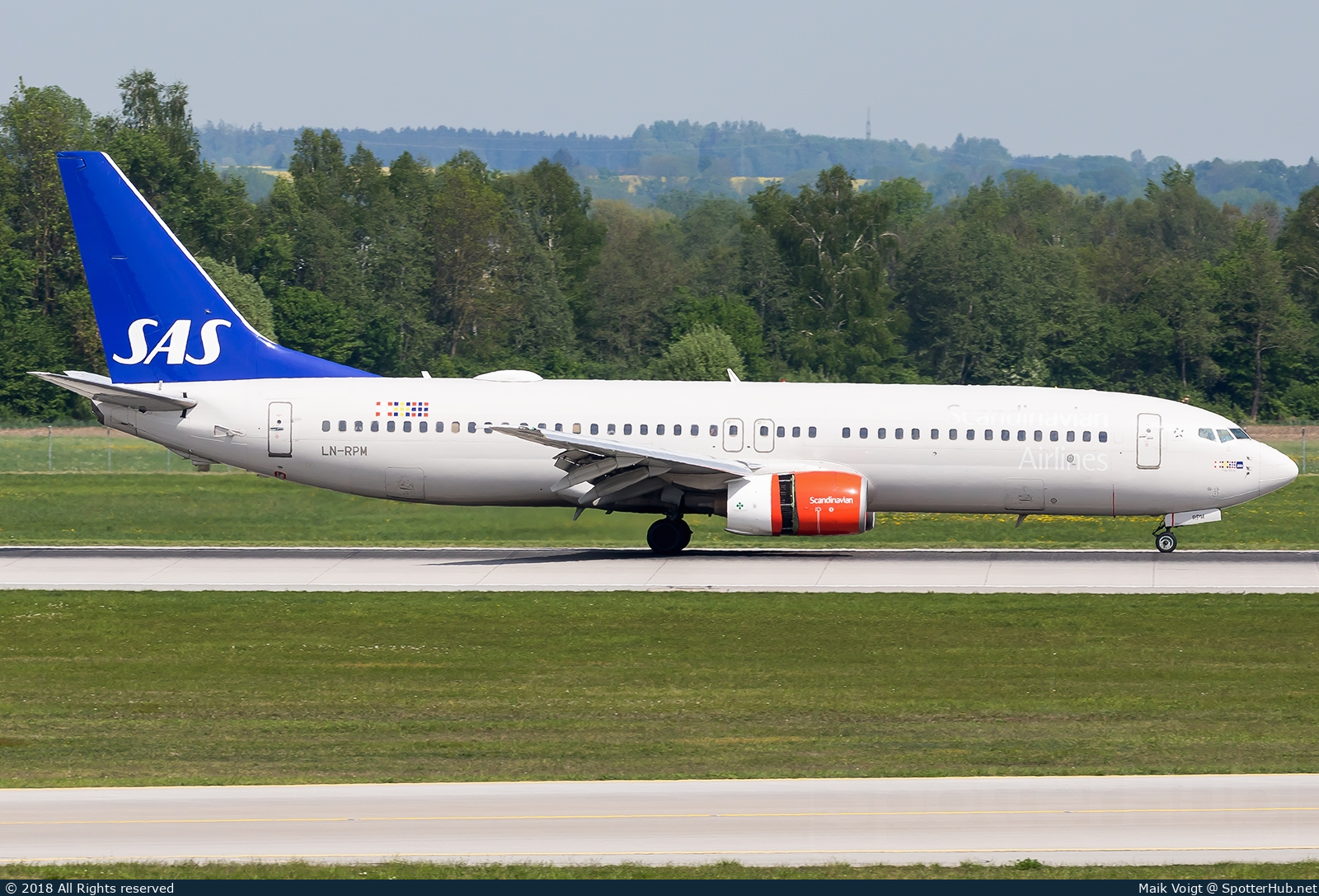 Photo of LN-RPM - Boeing 737-883 operated by SAS Scandinavian Airlines