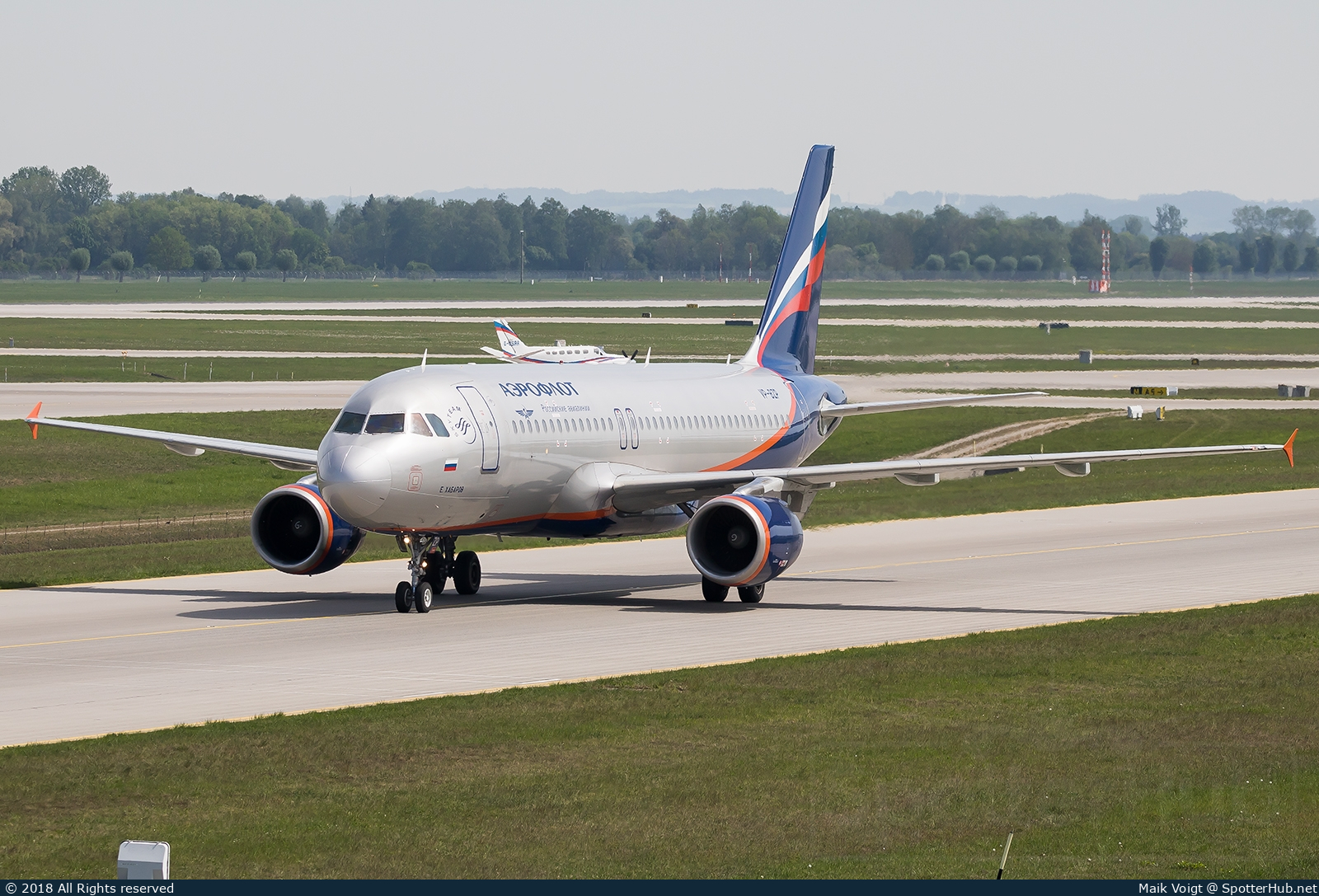 Photo of VP-BZP - Airbus A320-214 operated by Aeroflot