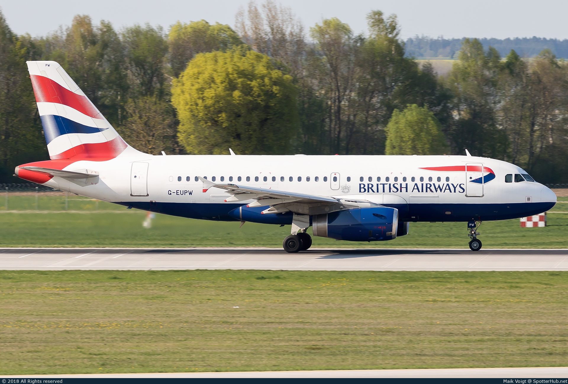 Photo of G-EUPW - Airbus A319-131 operated by British Airways