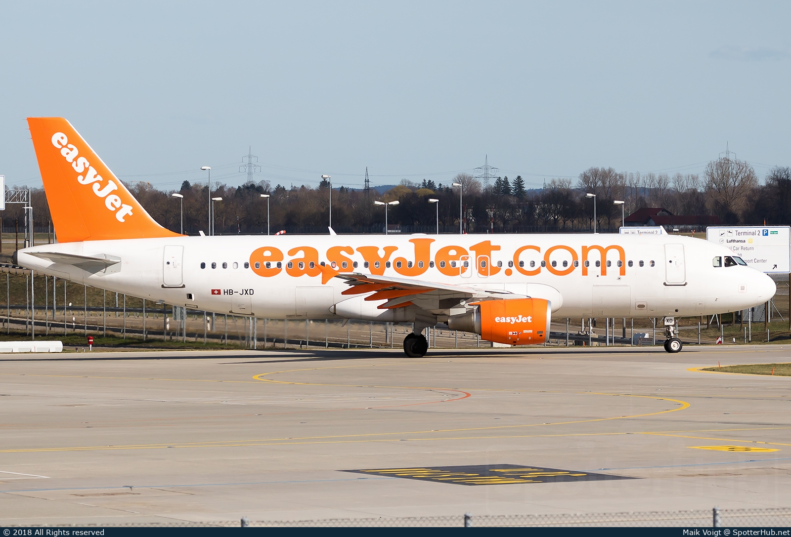 Photo of HB-JXD - Airbus A320-214 operated by easyJet Switzerland