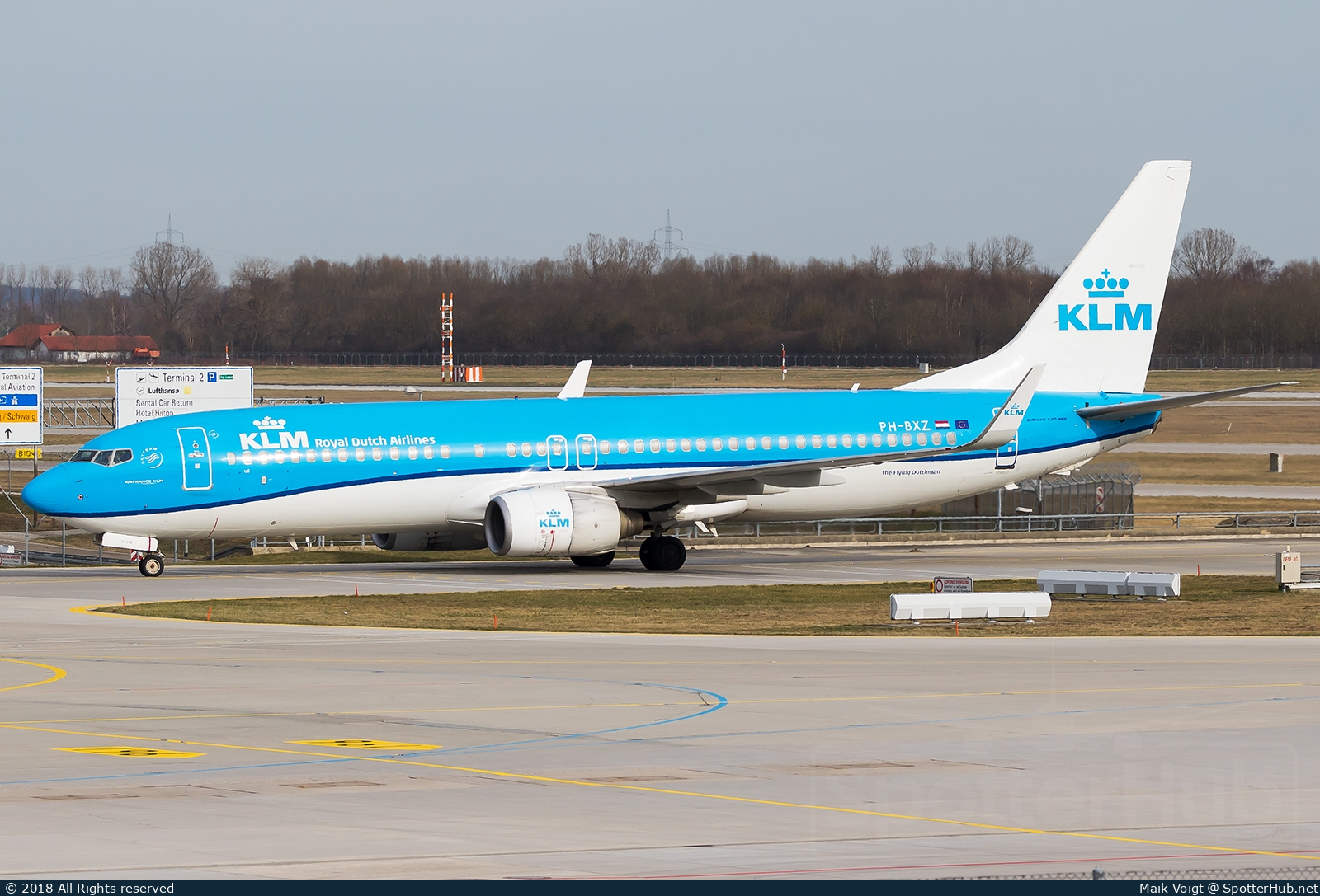 Photo of PH-BXZ - Boeing 737-8K2 operated by KLM Royal Dutch Airlines