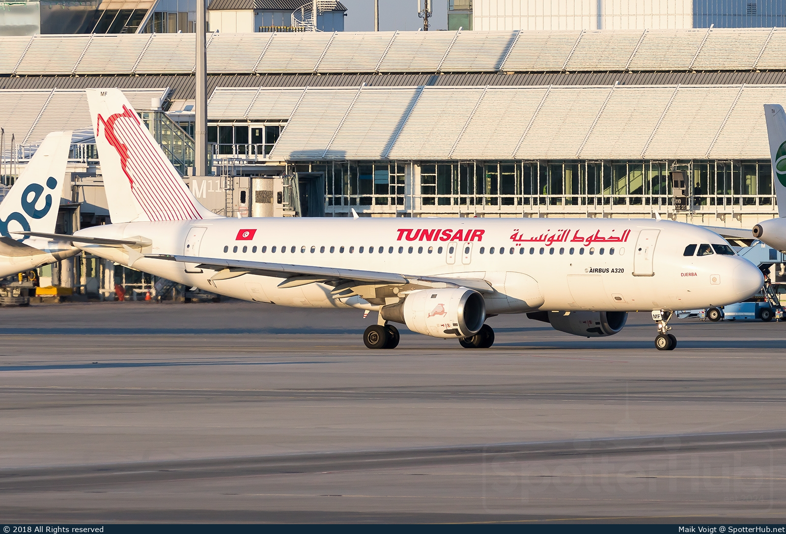 Photo of TS-IMF - Airbus A320-211 operated by Tunisair