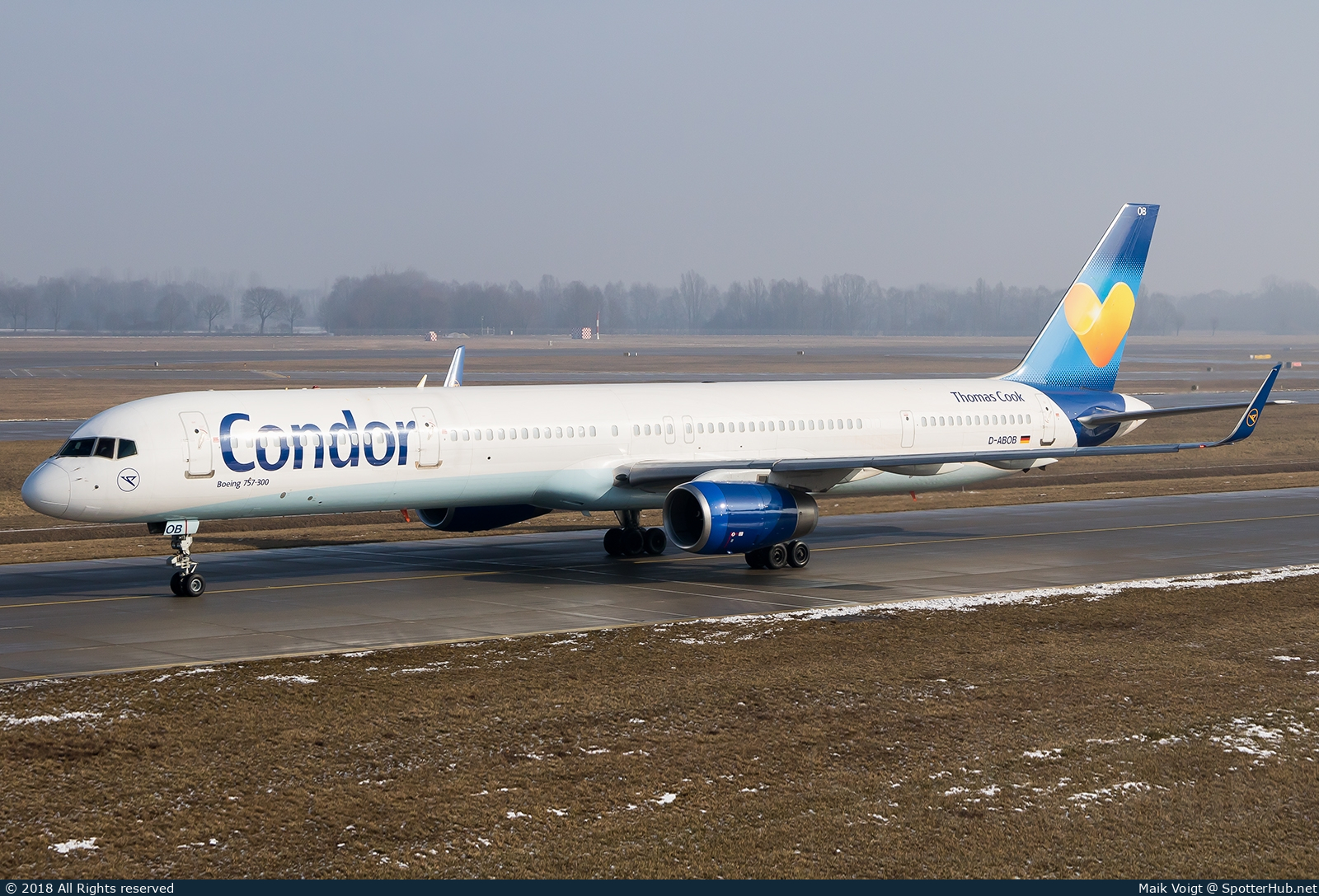 Photo of D-ABOB - Boeing 757-330 operated by Condor