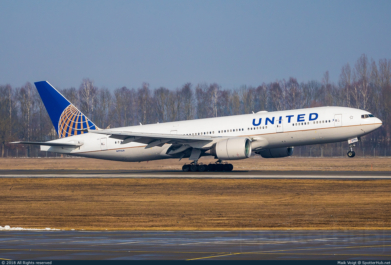 Photo of N791UA - Boeing 777-222(ER) operated by United Airlines