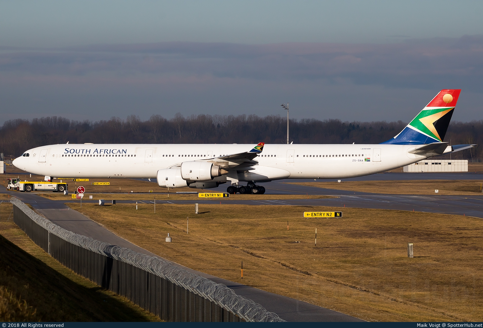 Photo of ZS-SNA - Airbus A340-642 operated by South African Airways